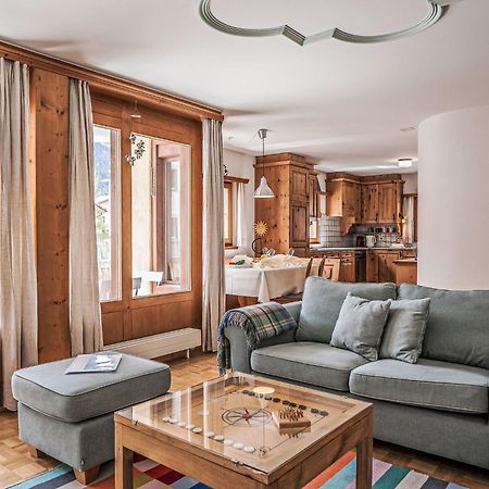 Apartment Chesa Mezzaun Zuoz Esterno foto